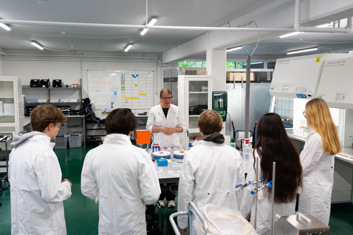 Inspiring Young Scientists – A full day of science, curiosity and discovery at BactiQuant